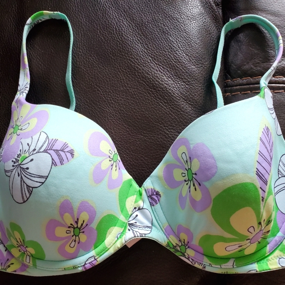 Victoria Secret full coverage lined bra